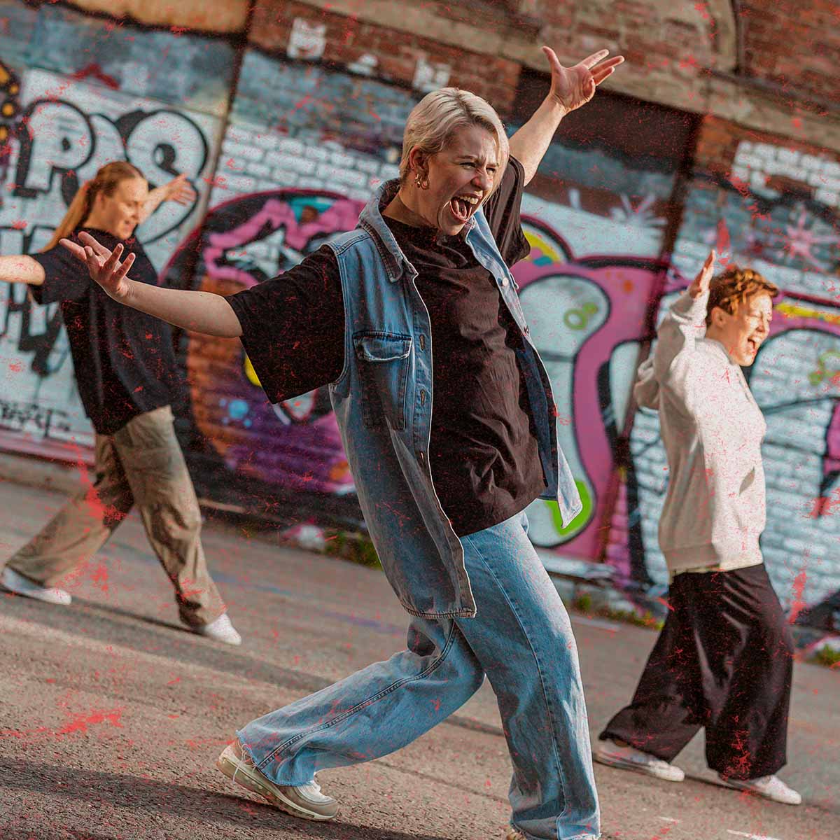 Hip Hop 2 su klo 17.30, SOKKITARJOUS